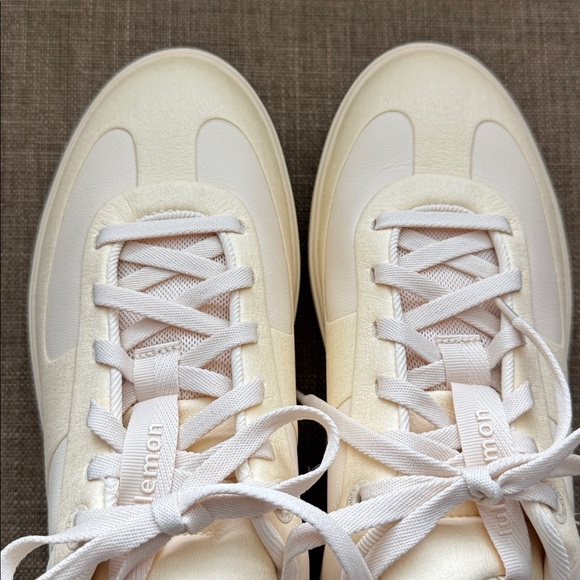 Lululemon Cityverse Sneakers - Size 8.5 - Picture 4 of 6